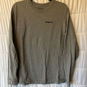 Patagonia Long Sleeve gray tee